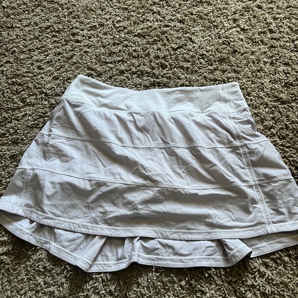 lululemon athletica Dresses & Skirts - Lululemon White Pace Rival Skirt